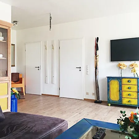 Charmante Ferienwohnung Mit Grossem Garten In City Nahe Ostsee